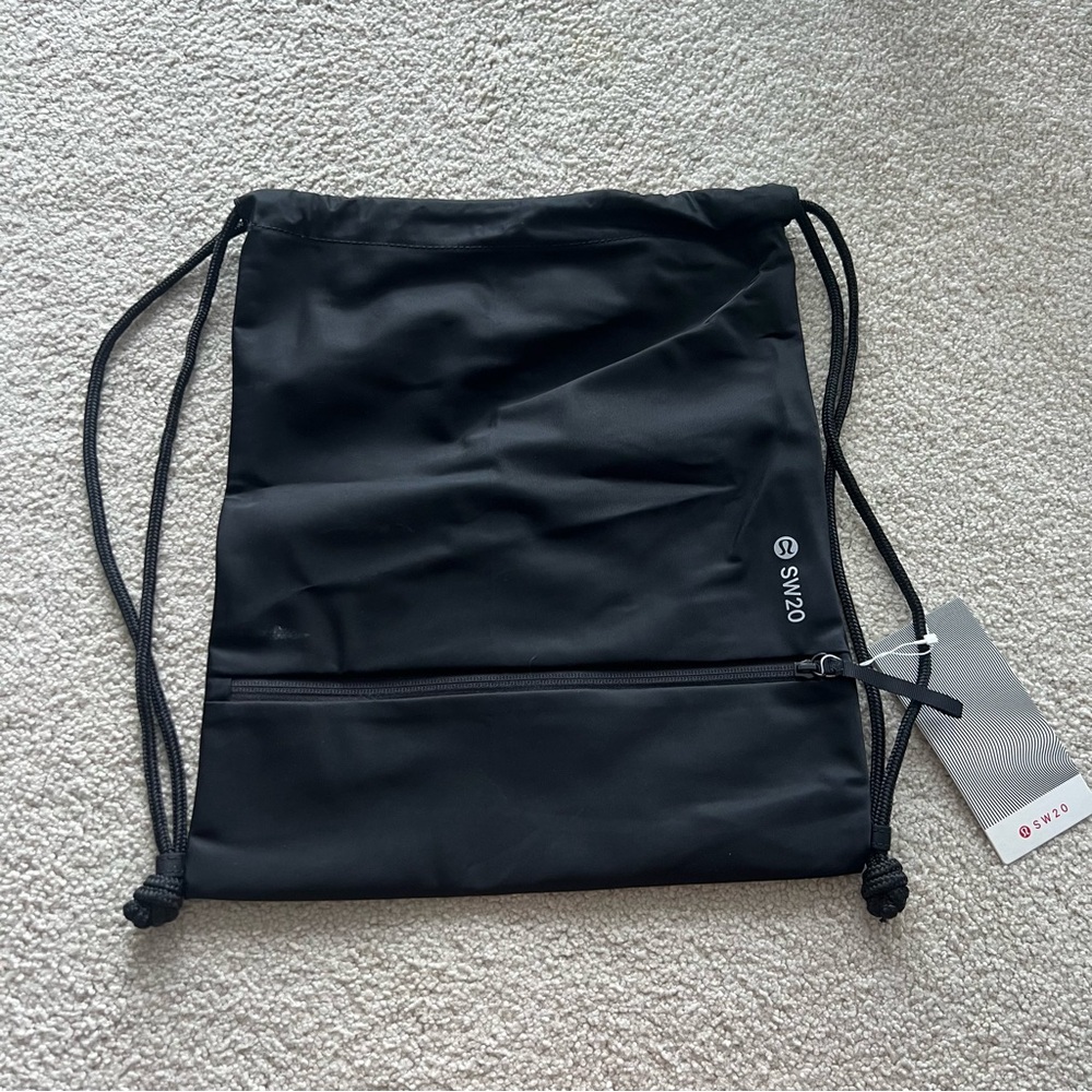Lululemon Nylon Drawstring Bag NWT
